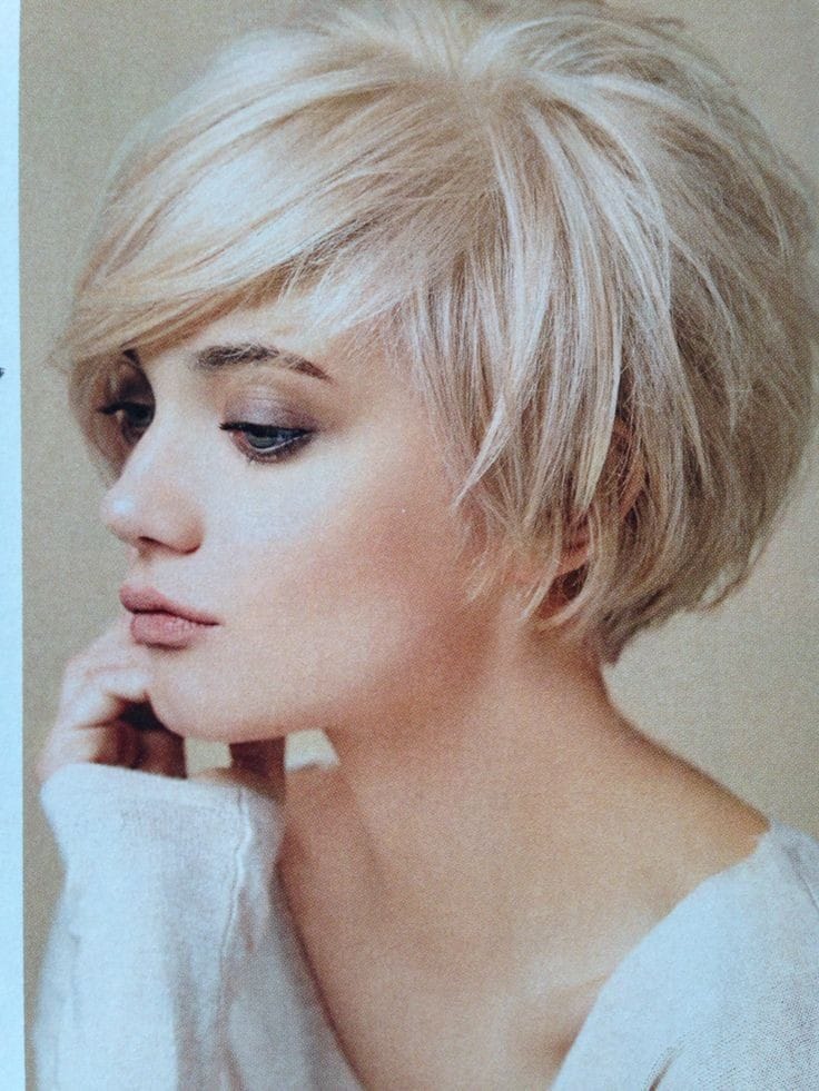 Entdecken sie hier 10 schöne kurzehaarfrisuren gür damen mit dicken und vollen haaren